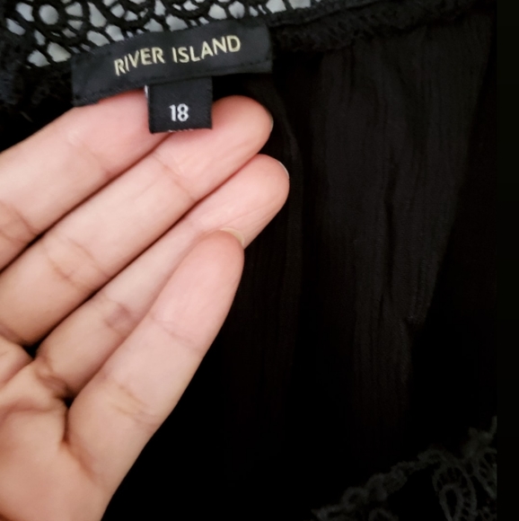 River Island Tank/Blouse - Picture 3 of 3